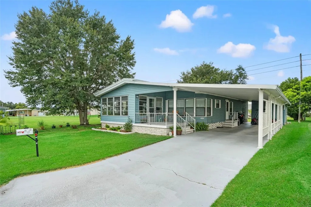 5645 Loretta Court Zephyrhills FL 33542