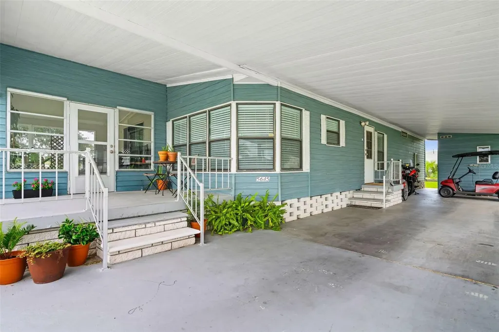 5645 Loretta Court Zephyrhills FL 33542