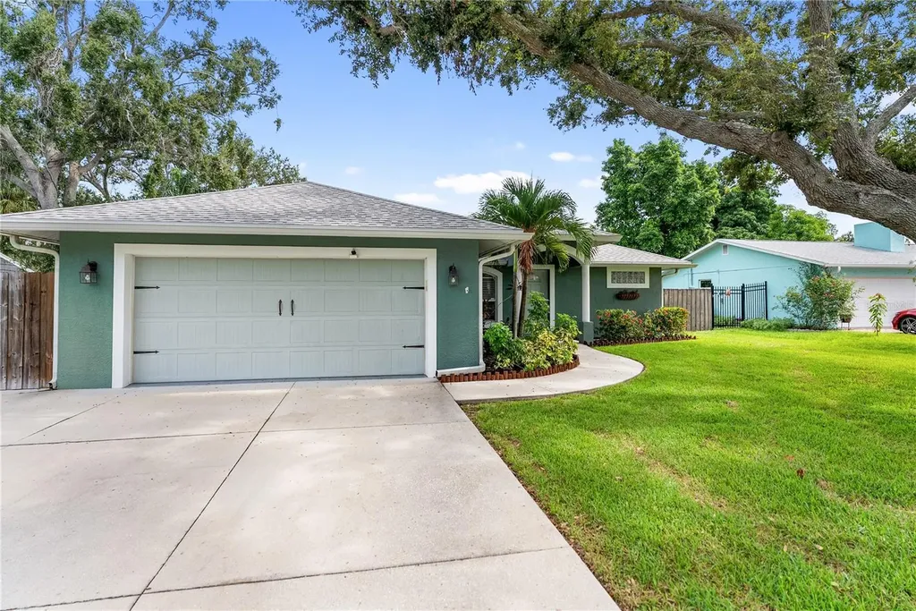 4940 Habana Drive Sarasota FL 34235