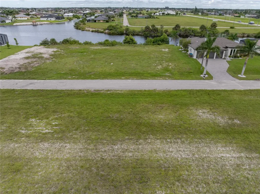 3216 NW 9th Street Cape Coral FL 33993