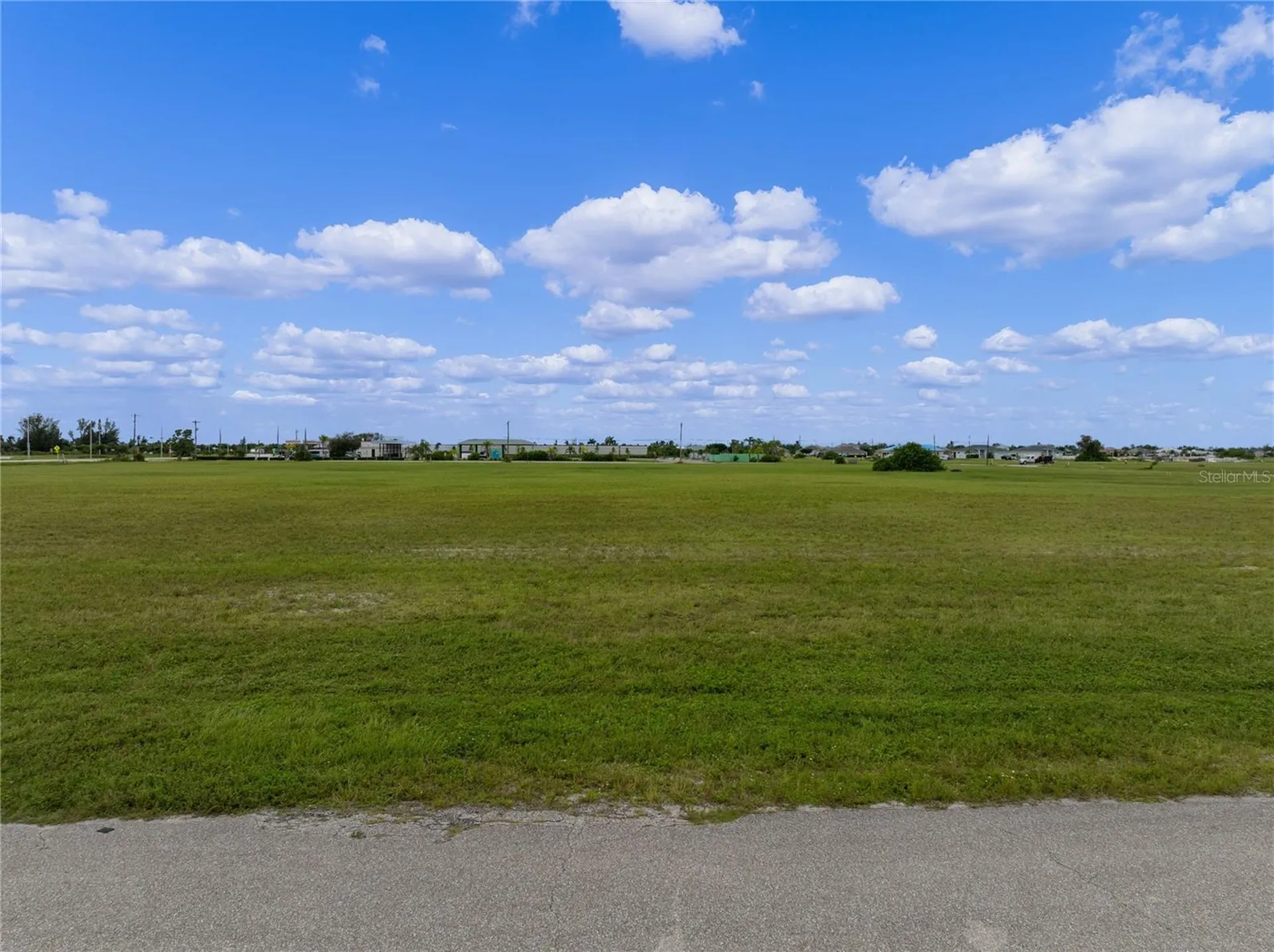 3216 NW 9th Street Cape Coral FL 33993