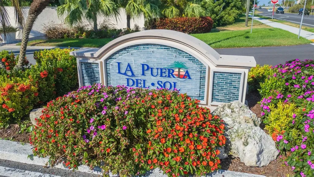 5736 Puerta Del Sol Boulevard S St Petersburg FL 33715