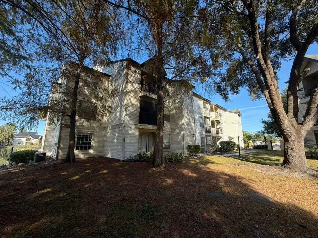 1972 Lake Atriums Circle Orlando FL 32839