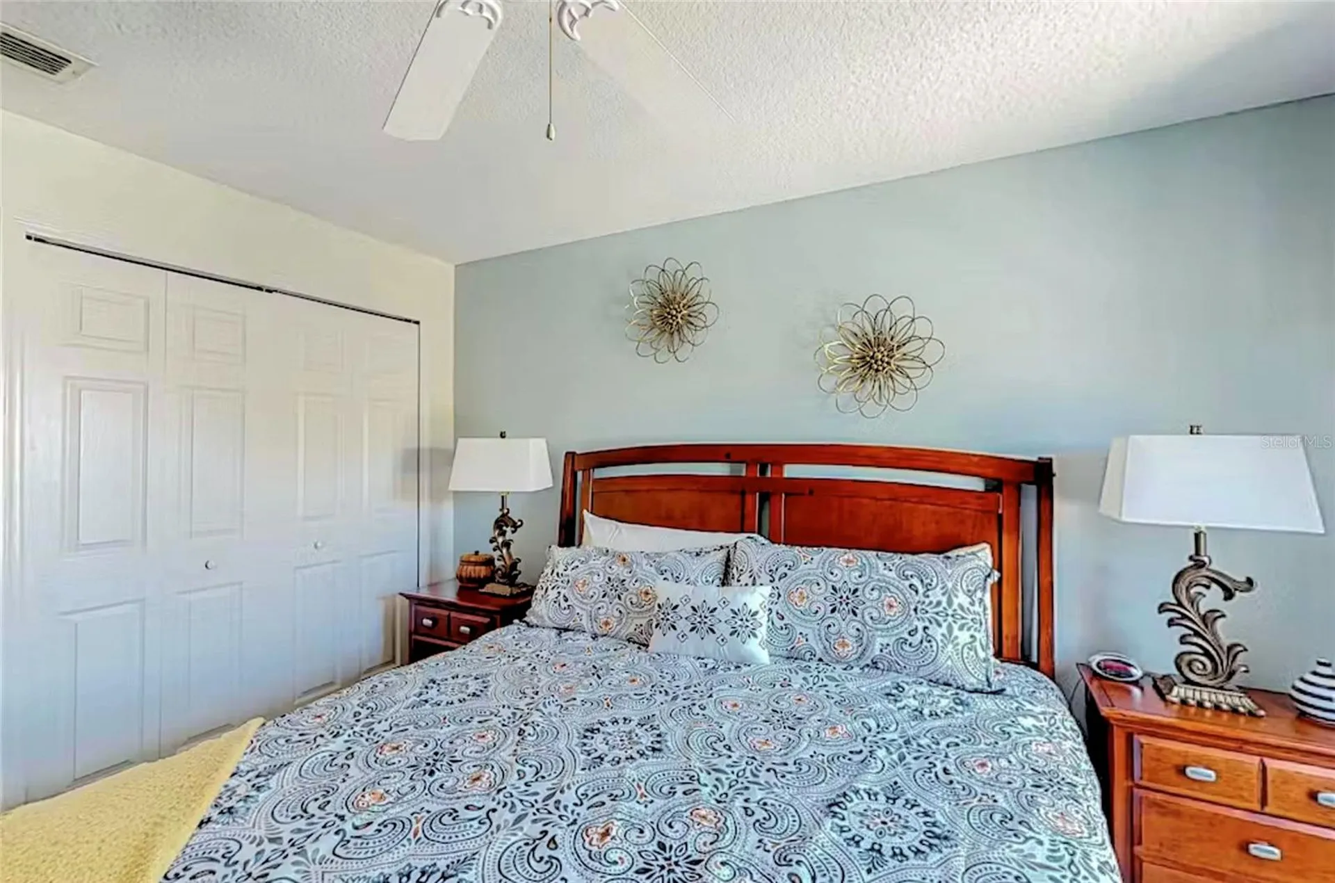 136 Henley Circle Davenport FL 33896