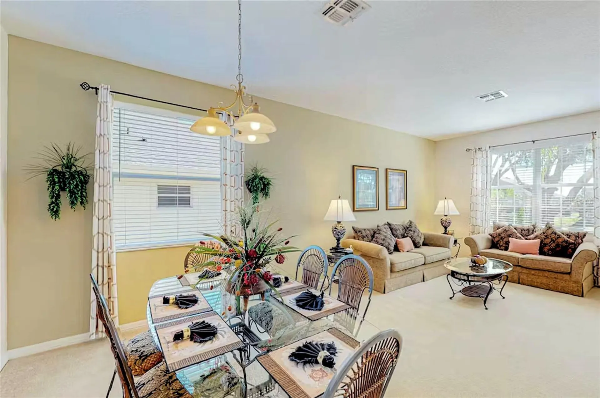 136 Henley Circle Davenport FL 33896