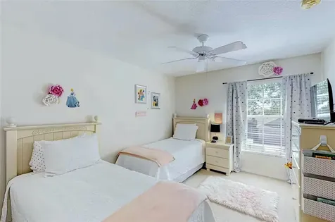 136 Henley Circle Davenport FL 33896