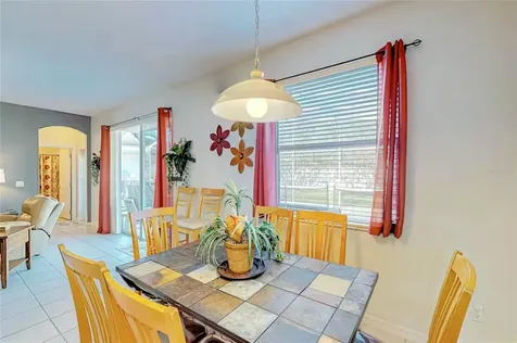 136 Henley Circle Davenport FL 33896
