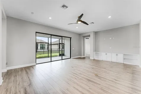 937 Walnut Creek Lane Kissimmee FL 34759