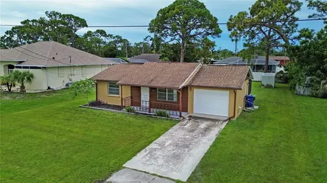 635 Lewis Street Englewood FL 34223