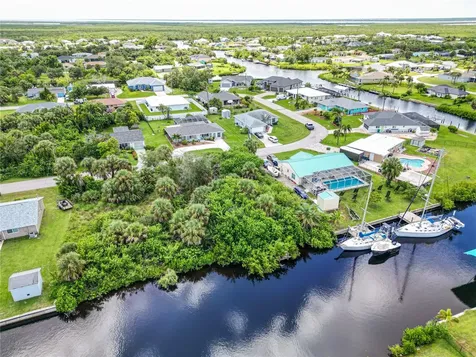 18326 Van Nuys Circle Port Charlotte FL 33948