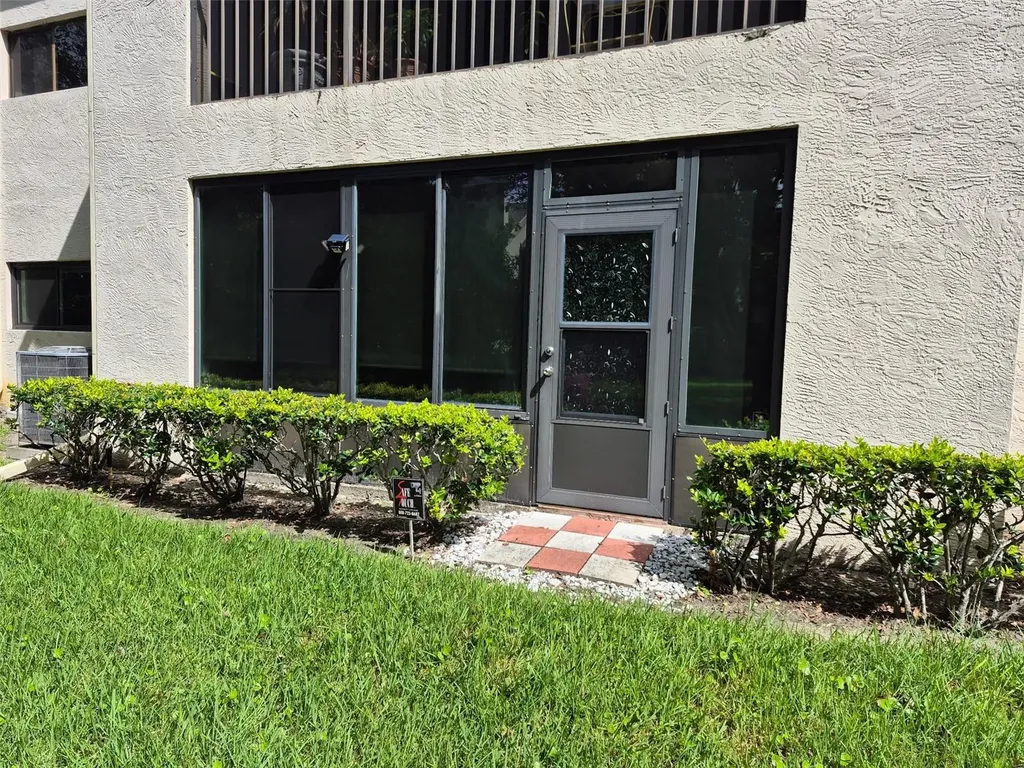 3028 Red Oak Court Palm Harbor FL 34684