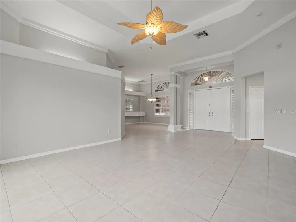 7303 Sawgrass Point Drive N Pinellas Park FL 33782