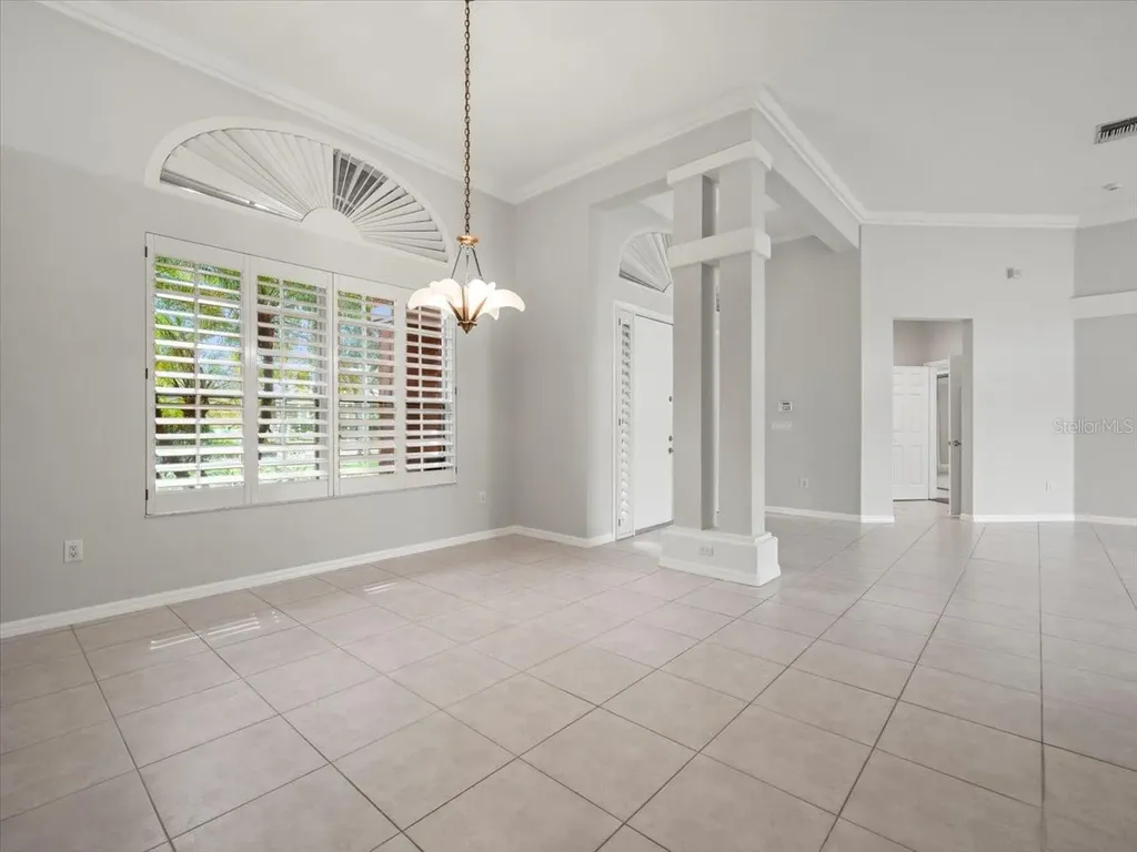 7303 Sawgrass Point Drive N Pinellas Park FL 33782