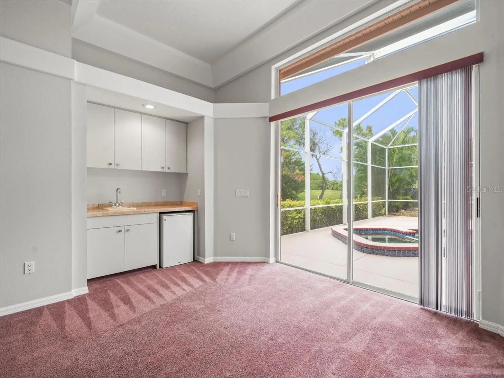 7303 Sawgrass Point Drive N Pinellas Park FL 33782