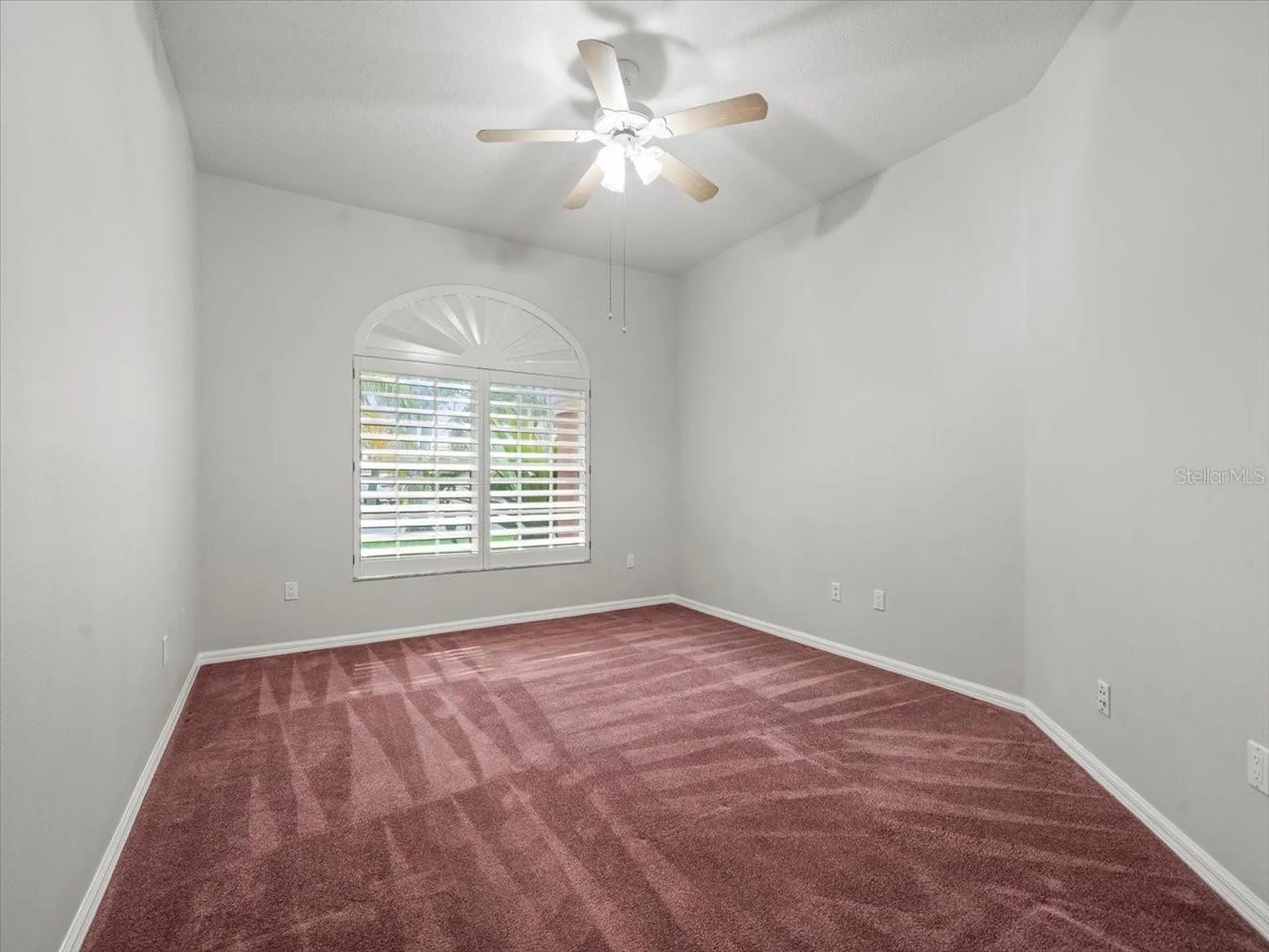 7303 Sawgrass Point Drive N Pinellas Park FL 33782