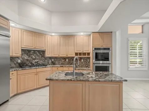7303 Sawgrass Point Drive N Pinellas Park FL 33782