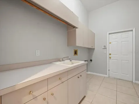 7303 Sawgrass Point Drive N Pinellas Park FL 33782