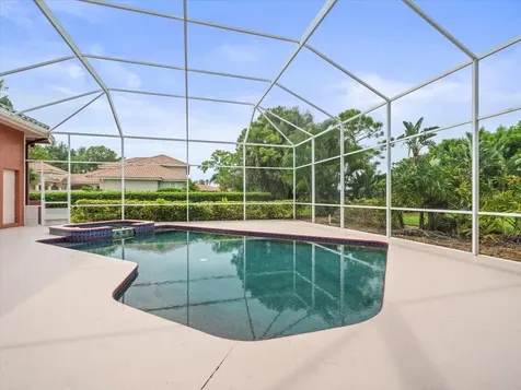 7303 Sawgrass Point Drive N Pinellas Park FL 33782