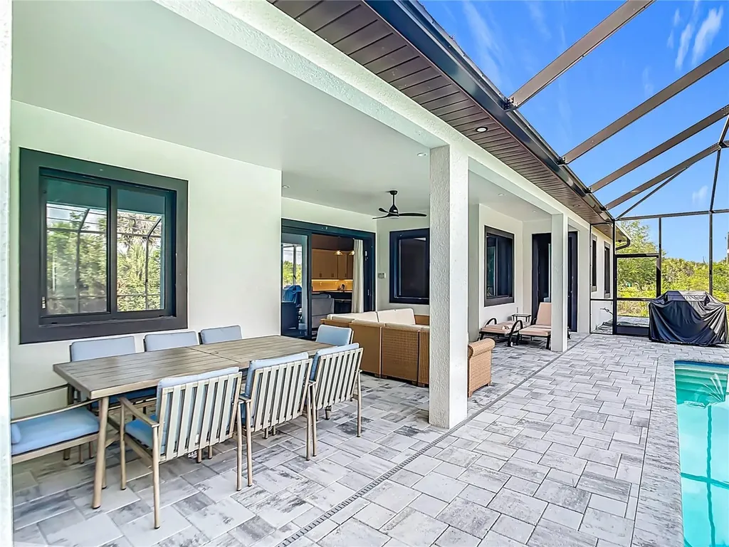 7152 Bougainvillea Street Englewood FL 34224