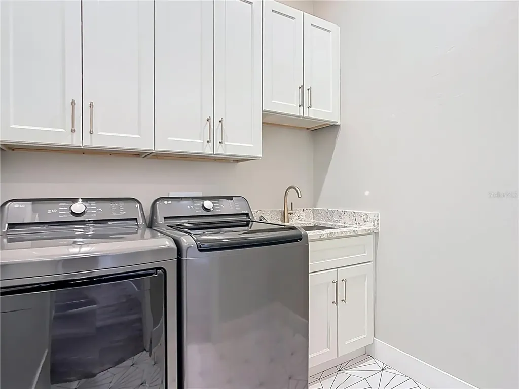 7152 Bougainvillea Street Englewood FL 34224