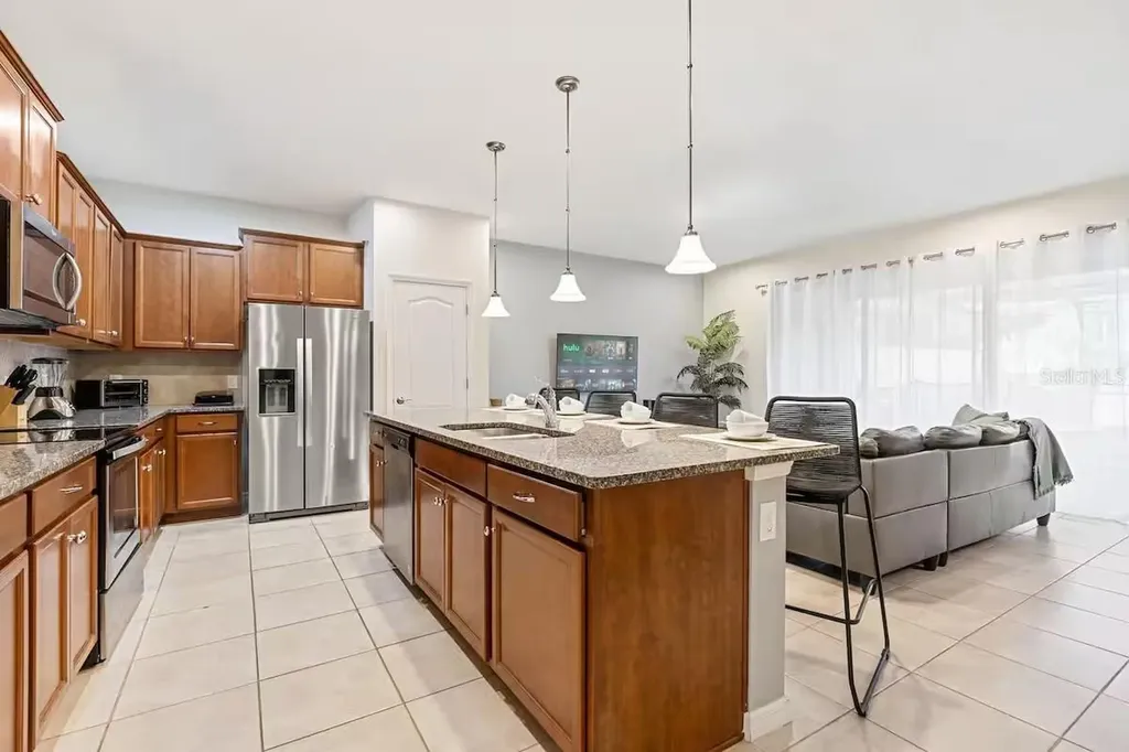 2402 Dubai Street Kissimmee FL 34747