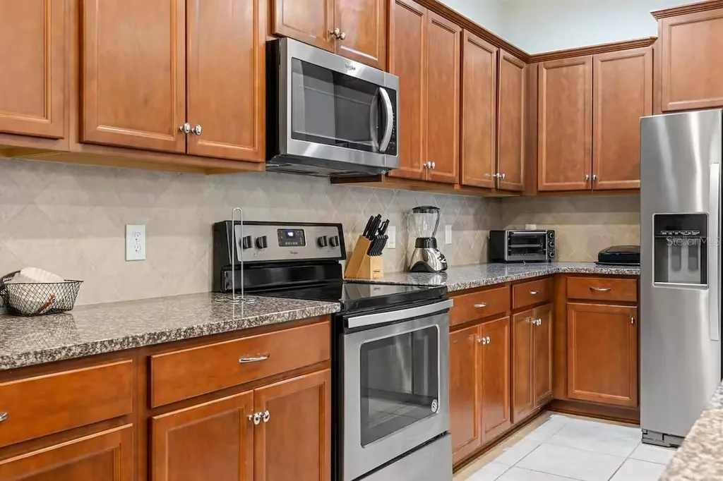 2402 Dubai Street Kissimmee FL 34747
