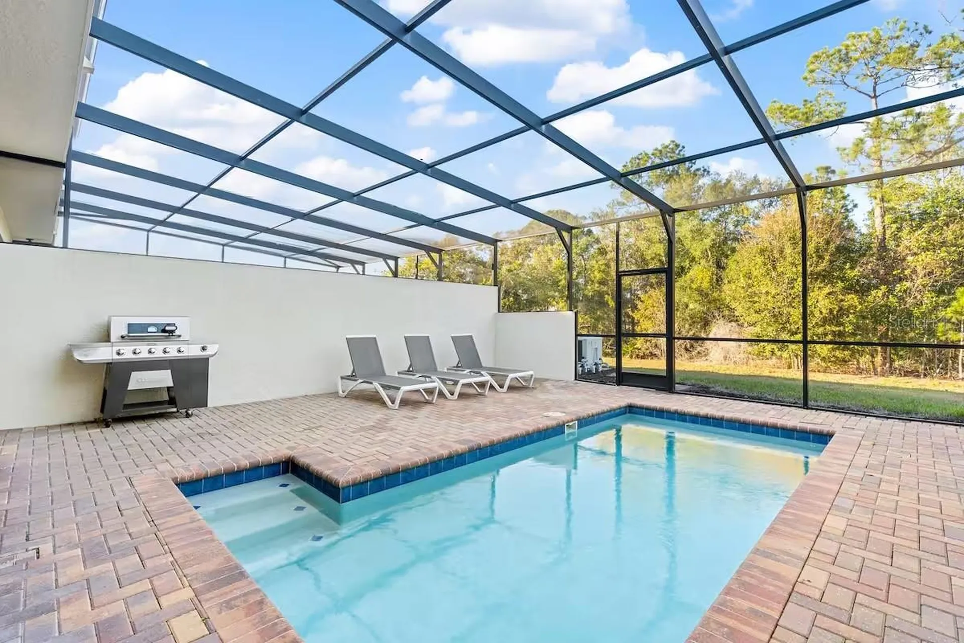 2402 Dubai Street Kissimmee FL 34747