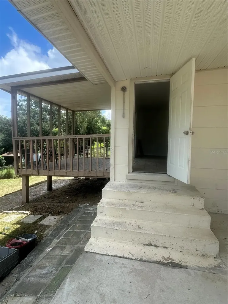 651 Lorraine Circle Lake Wales FL 33853