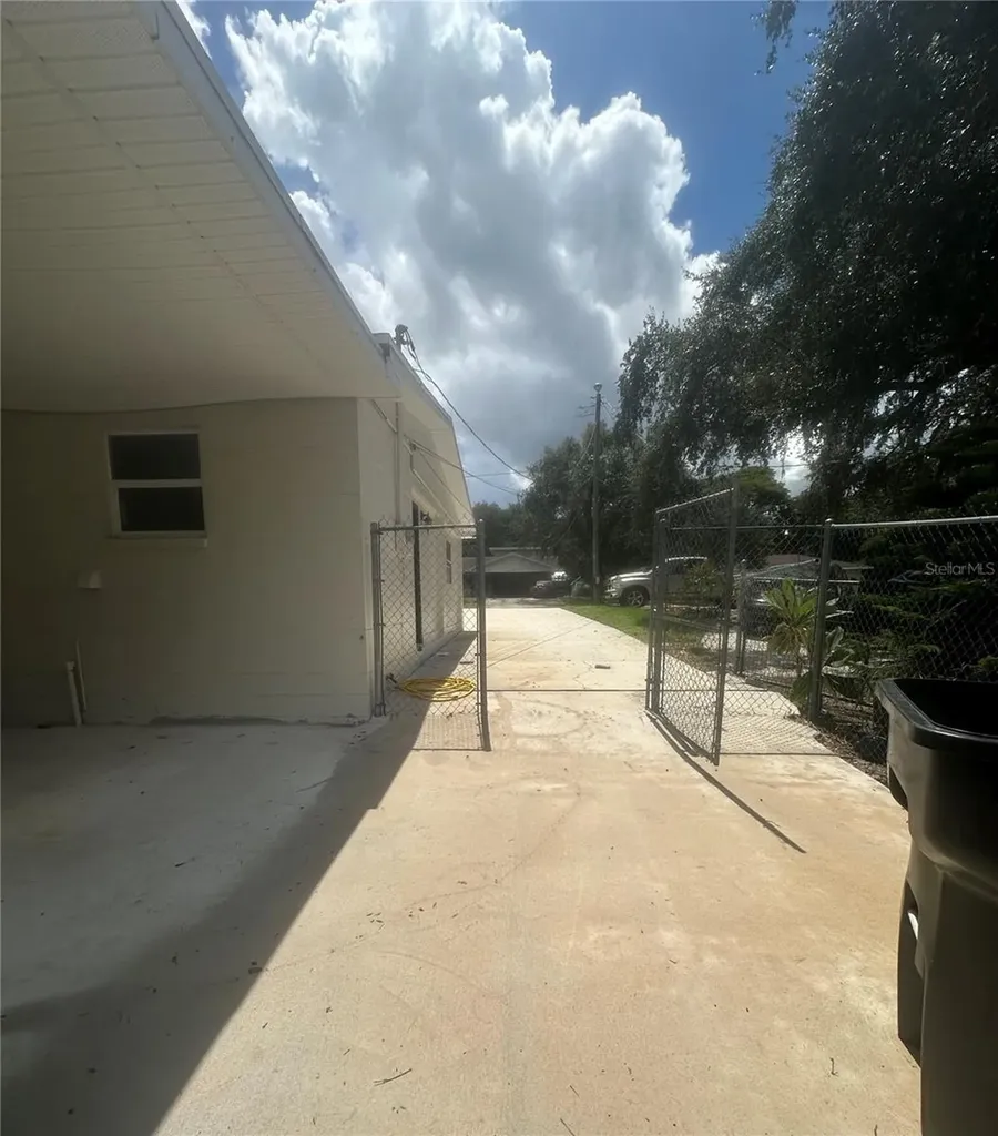 651 Lorraine Circle Lake Wales FL 33853