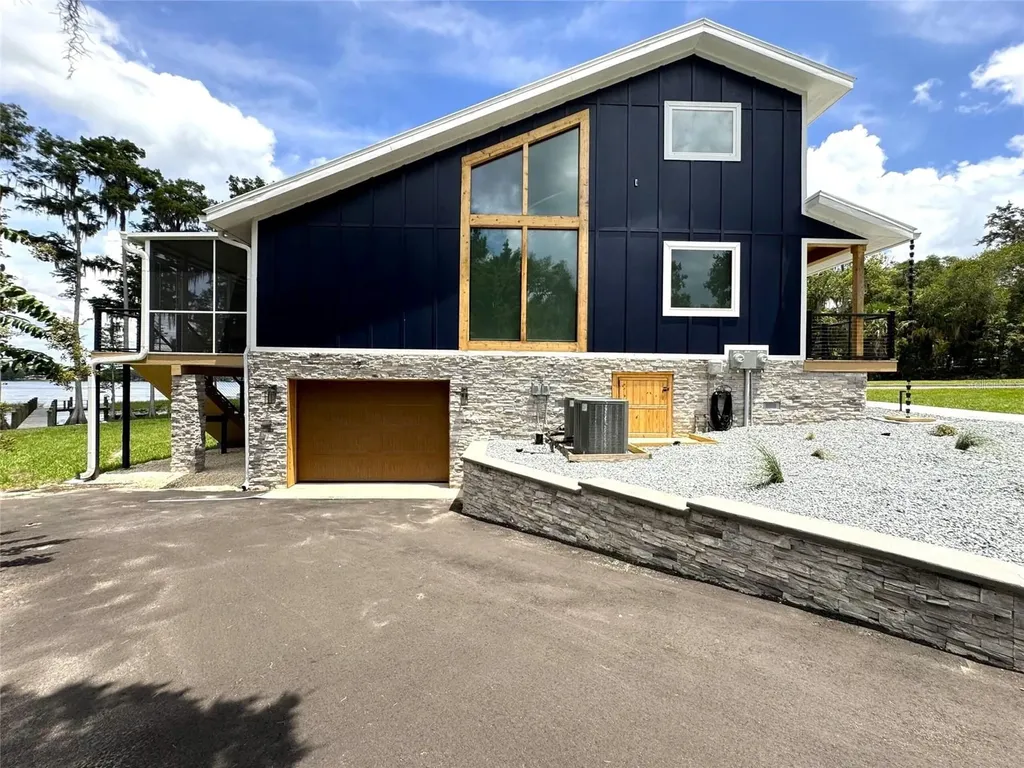 419 N Apopka Avenue Inverness FL 34450