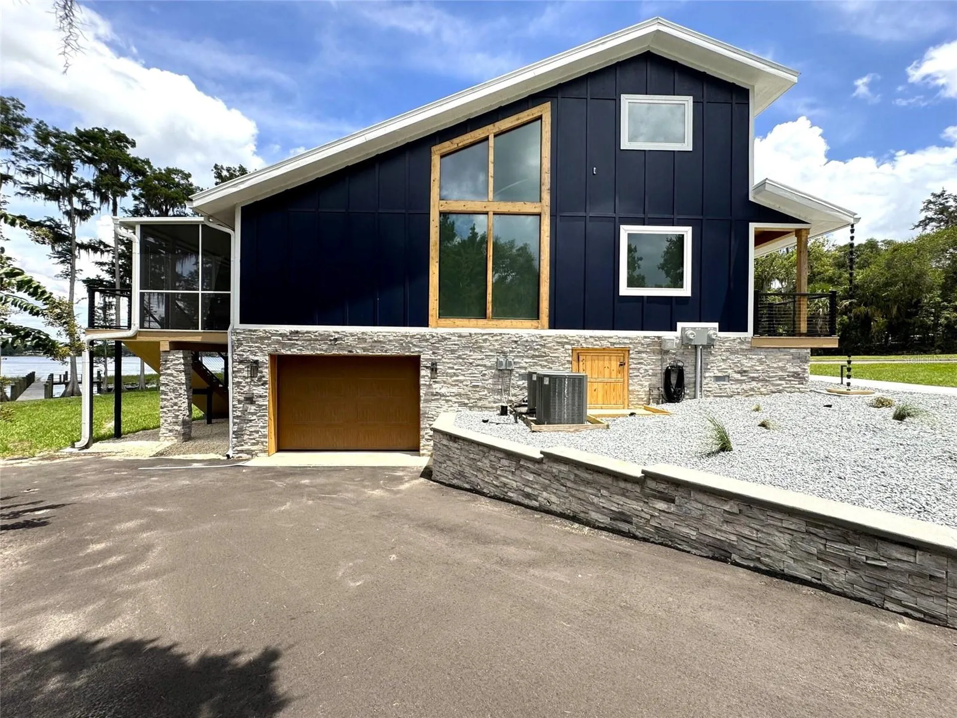 419 N Apopka Avenue Inverness FL 34450