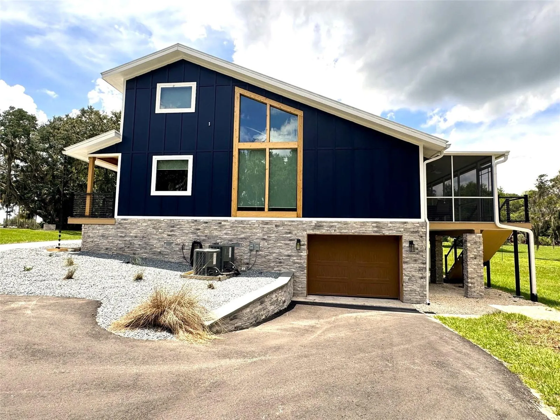 419 N Apopka Avenue Inverness FL 34450