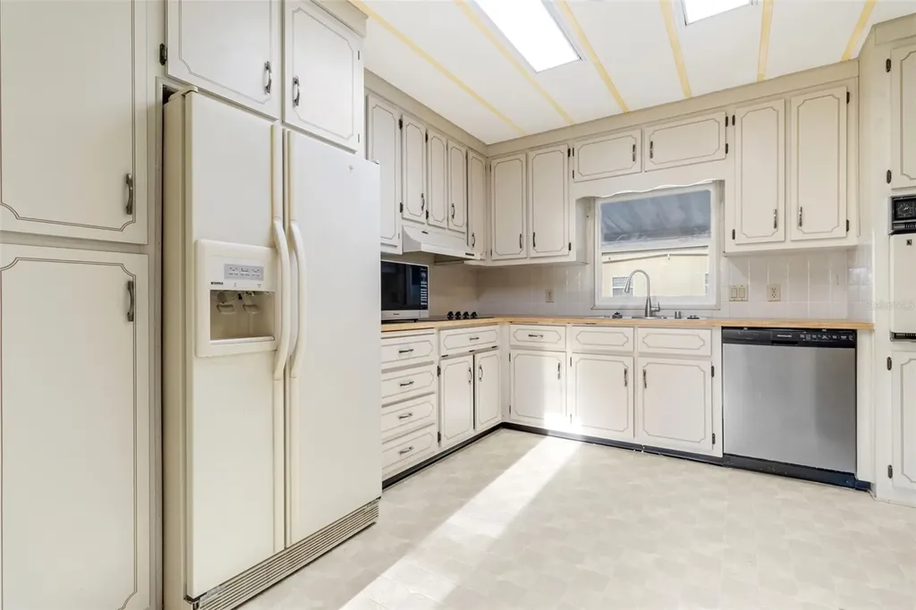 29129 Johnston Road Dade City FL 33523