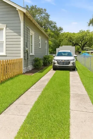 1204 E Emma Street Tampa FL 33603