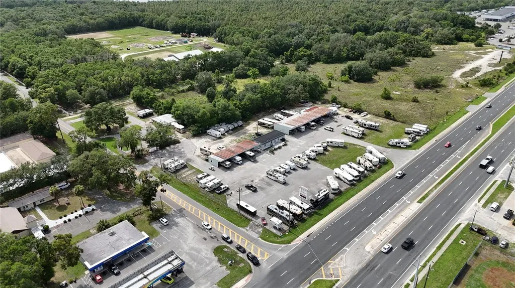 2354 Us Highway 441/27 Fruitland Park FL 34731