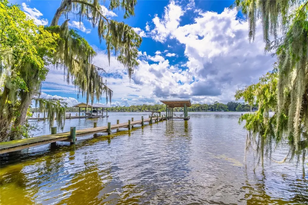 121 N Lake George Drive Georgetown FL 32139