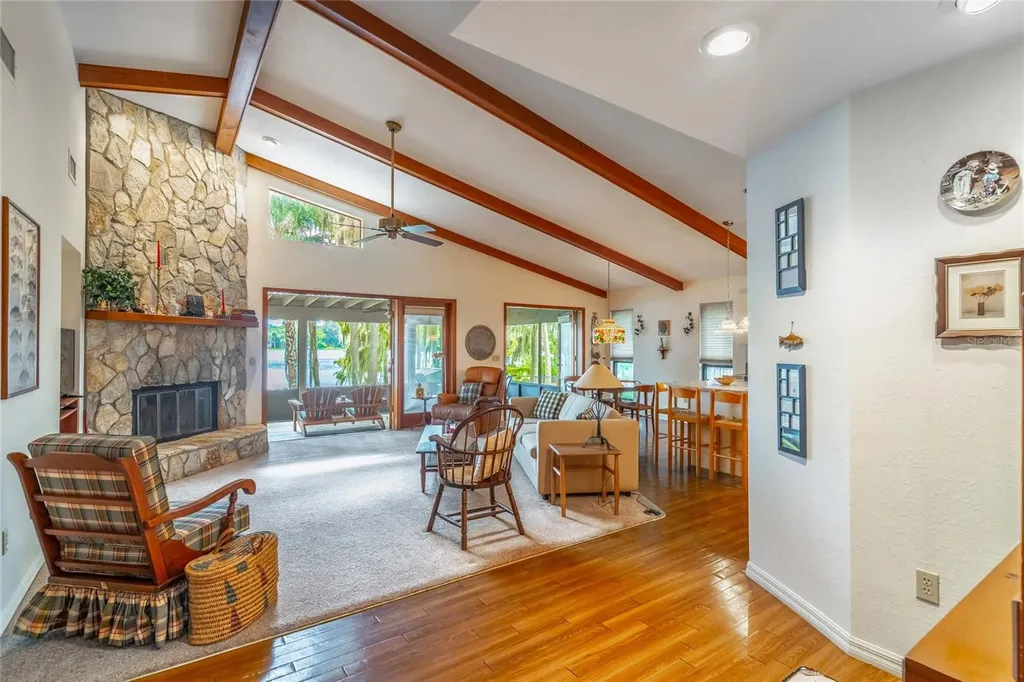 121 N Lake George Drive Georgetown FL 32139