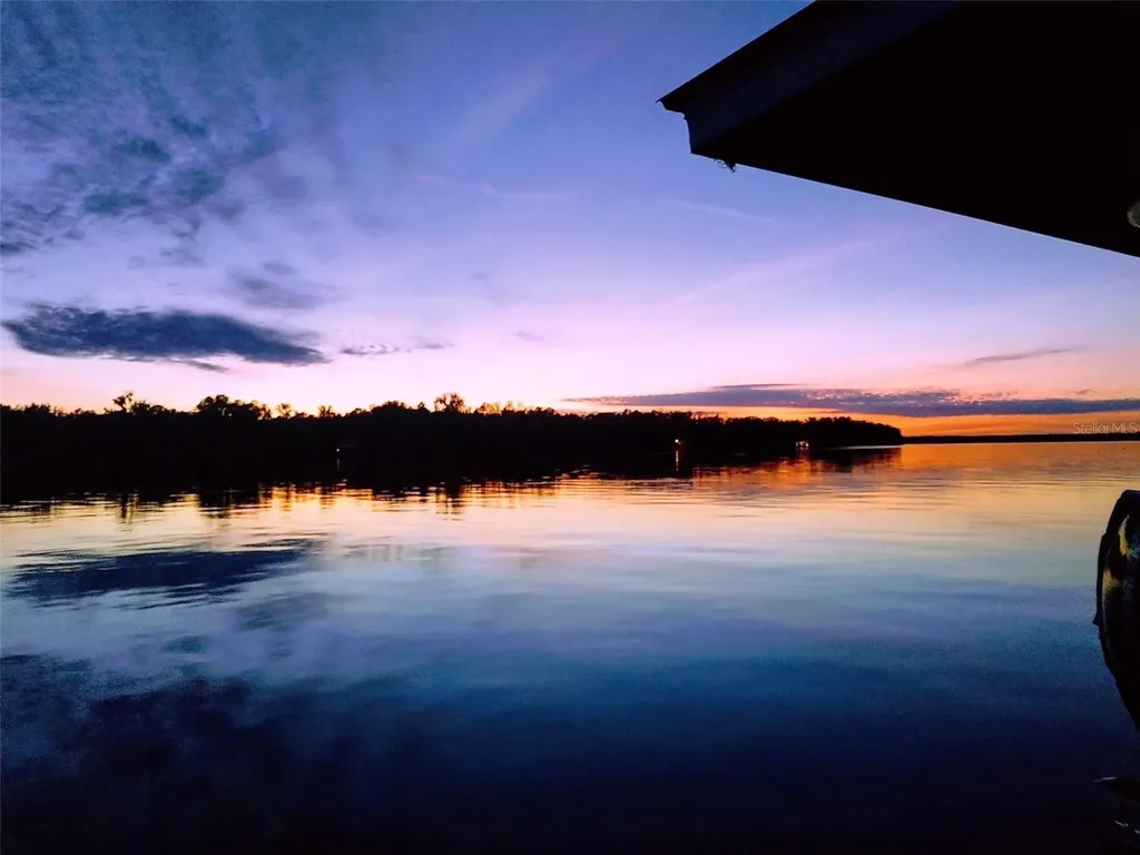 121 N Lake George Drive Georgetown FL 32139