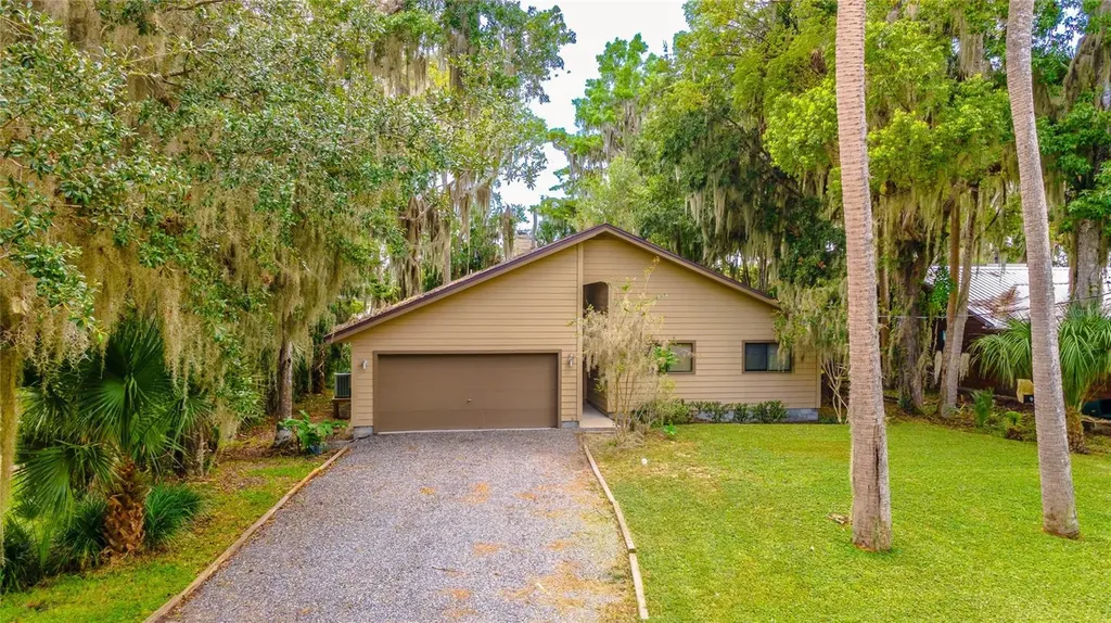 121 N Lake George Drive Georgetown FL 32139
