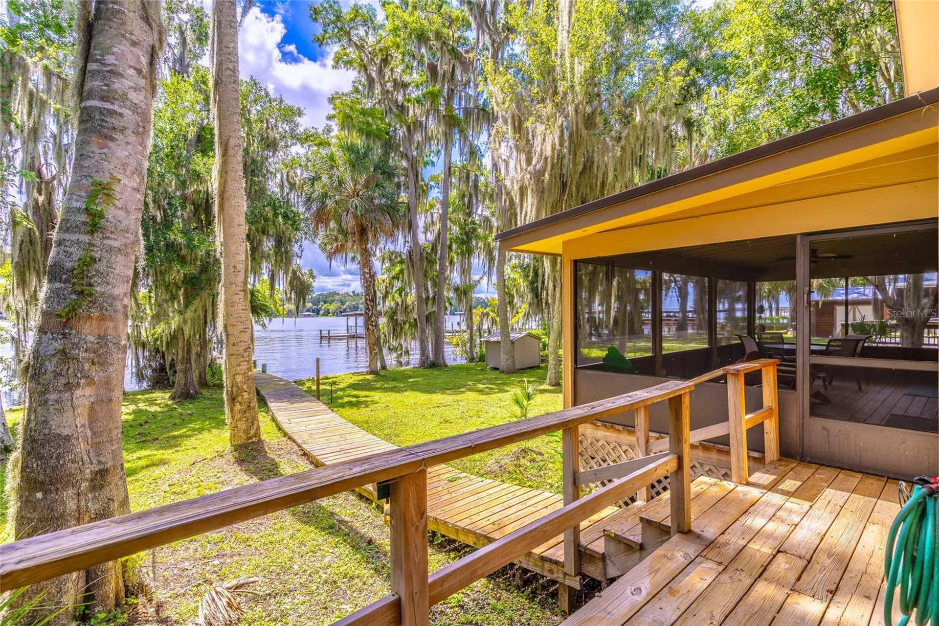 121 N Lake George Drive Georgetown FL 32139