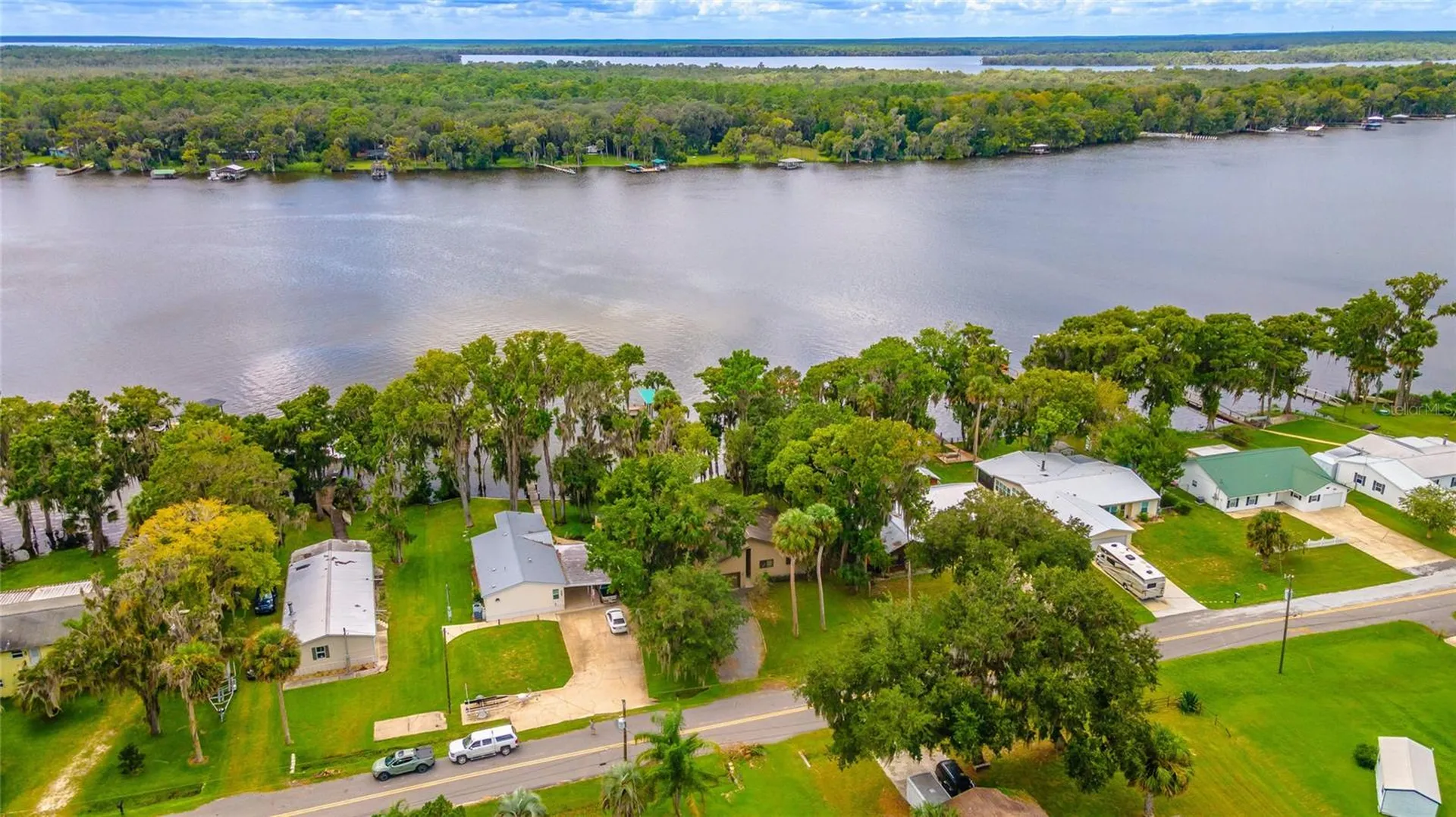 121 N Lake George Drive Georgetown FL 32139