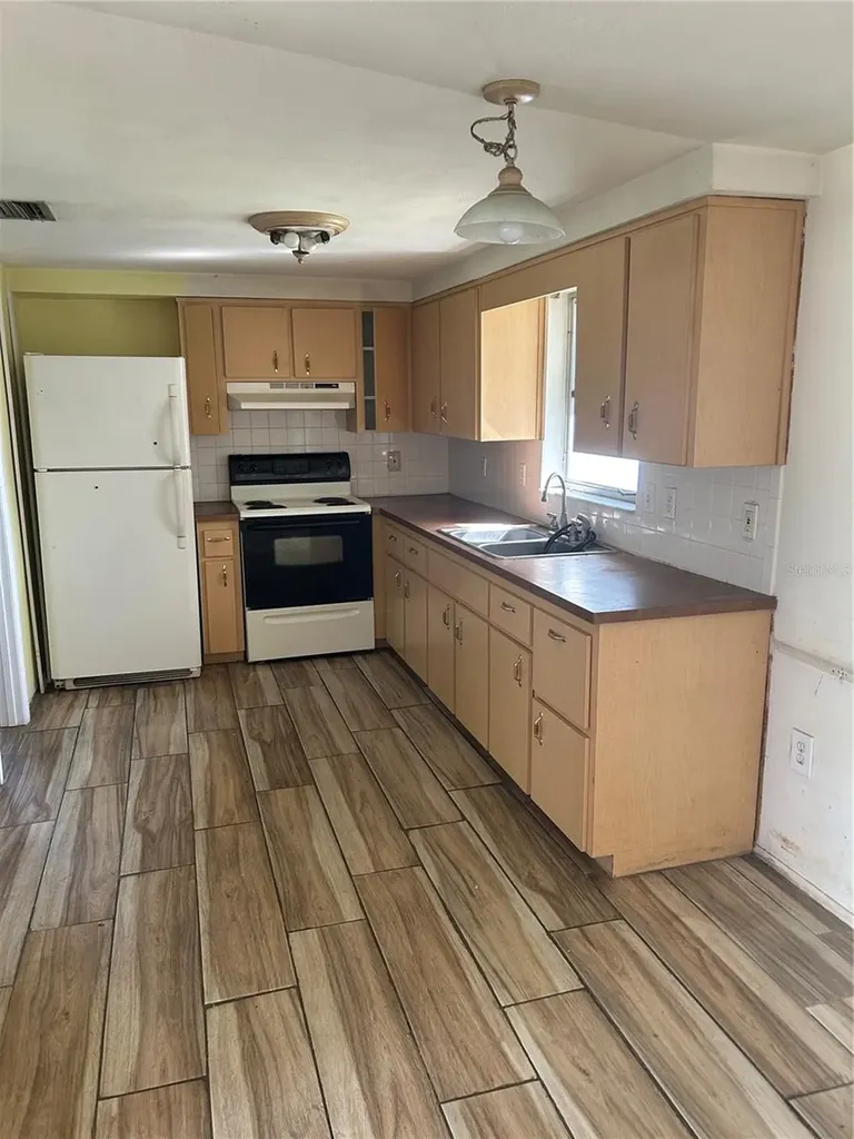 11230 Rhonda Avenue Port Richey FL 34668