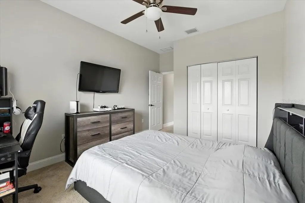27 Collingdale Court Palm Coast FL 32137