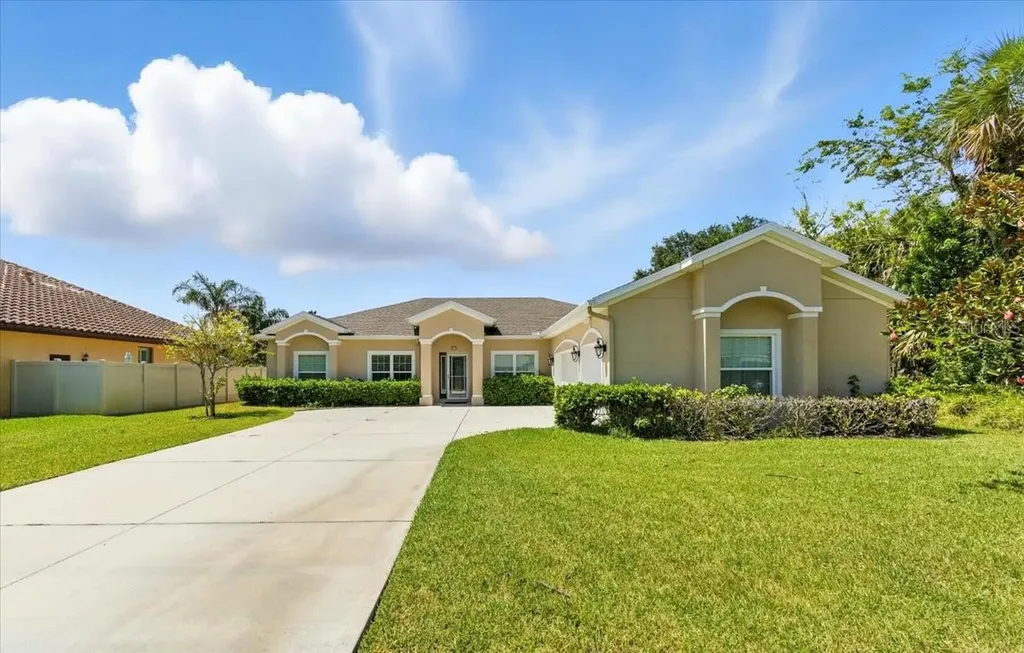 27 Collingdale Court Palm Coast FL 32137