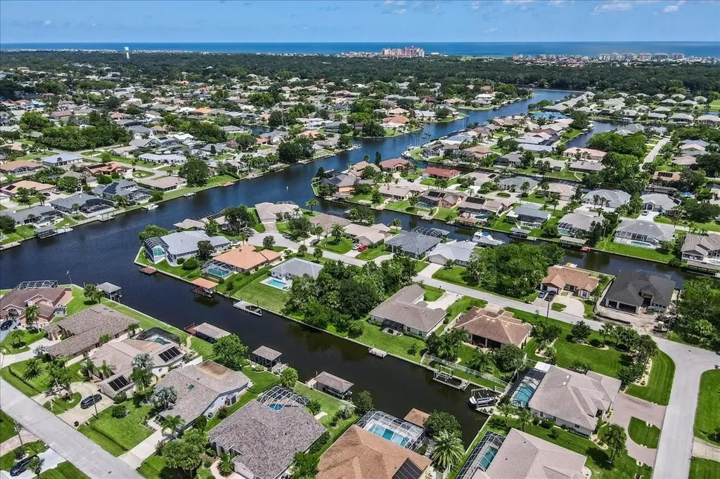 27 Collingdale Court Palm Coast FL 32137