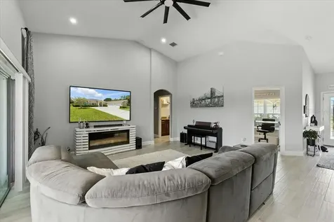 27 Collingdale Court Palm Coast FL 32137