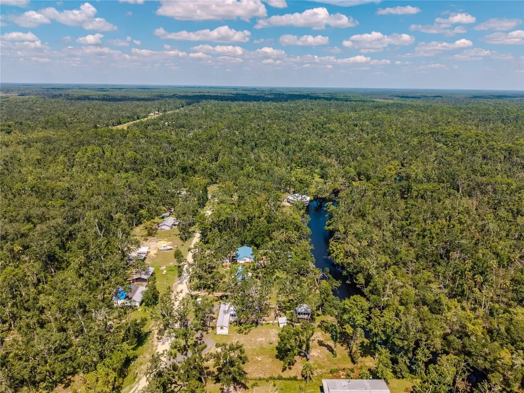 2008 River Road NE Steinhatchee FL 32359