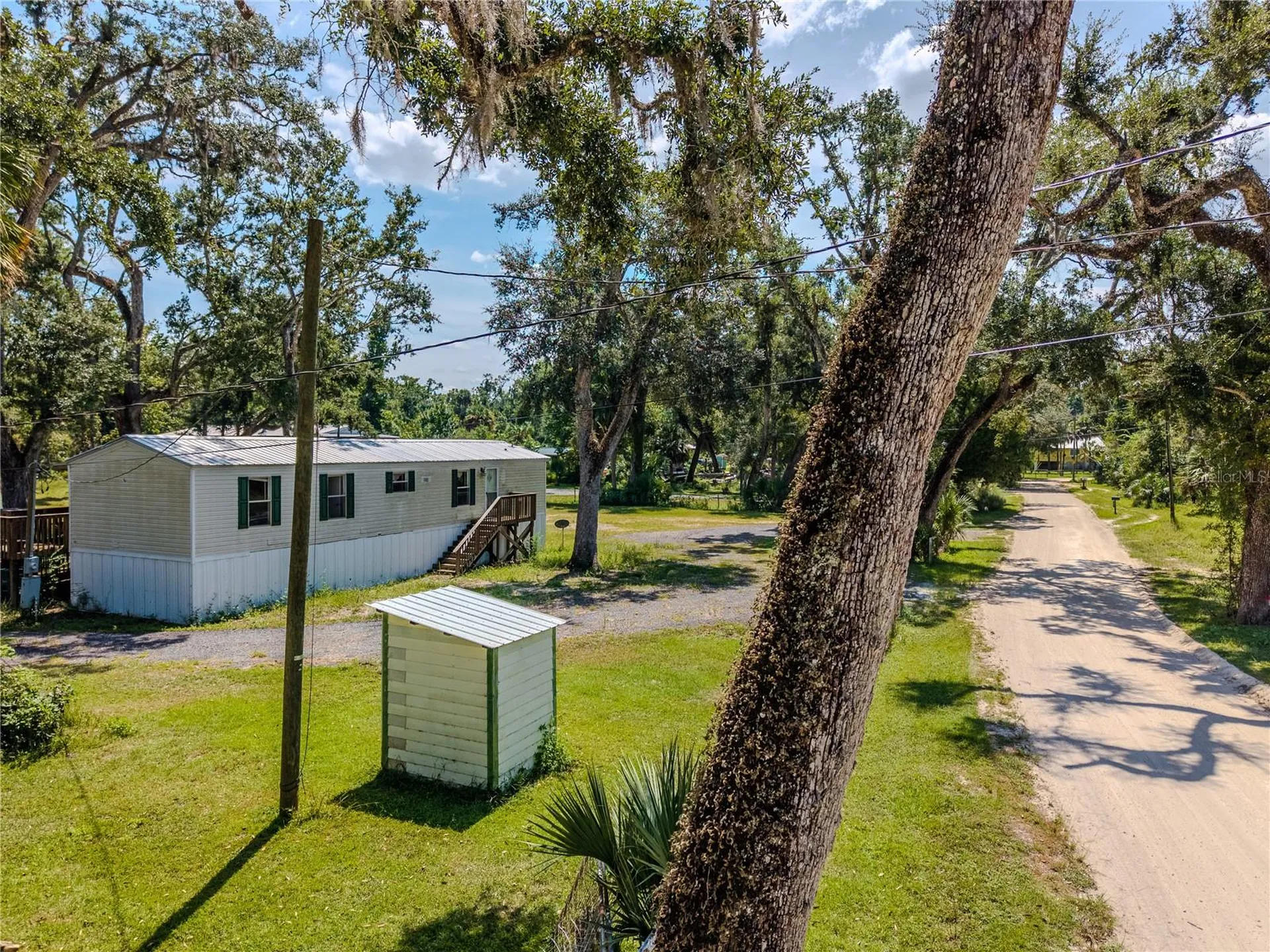 2008 River Road NE Steinhatchee FL 32359