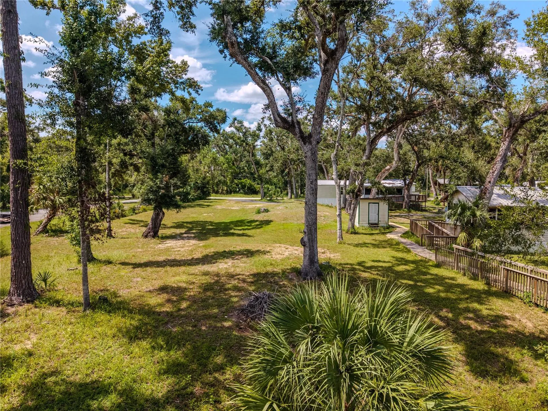 2008 River Road NE Steinhatchee FL 32359