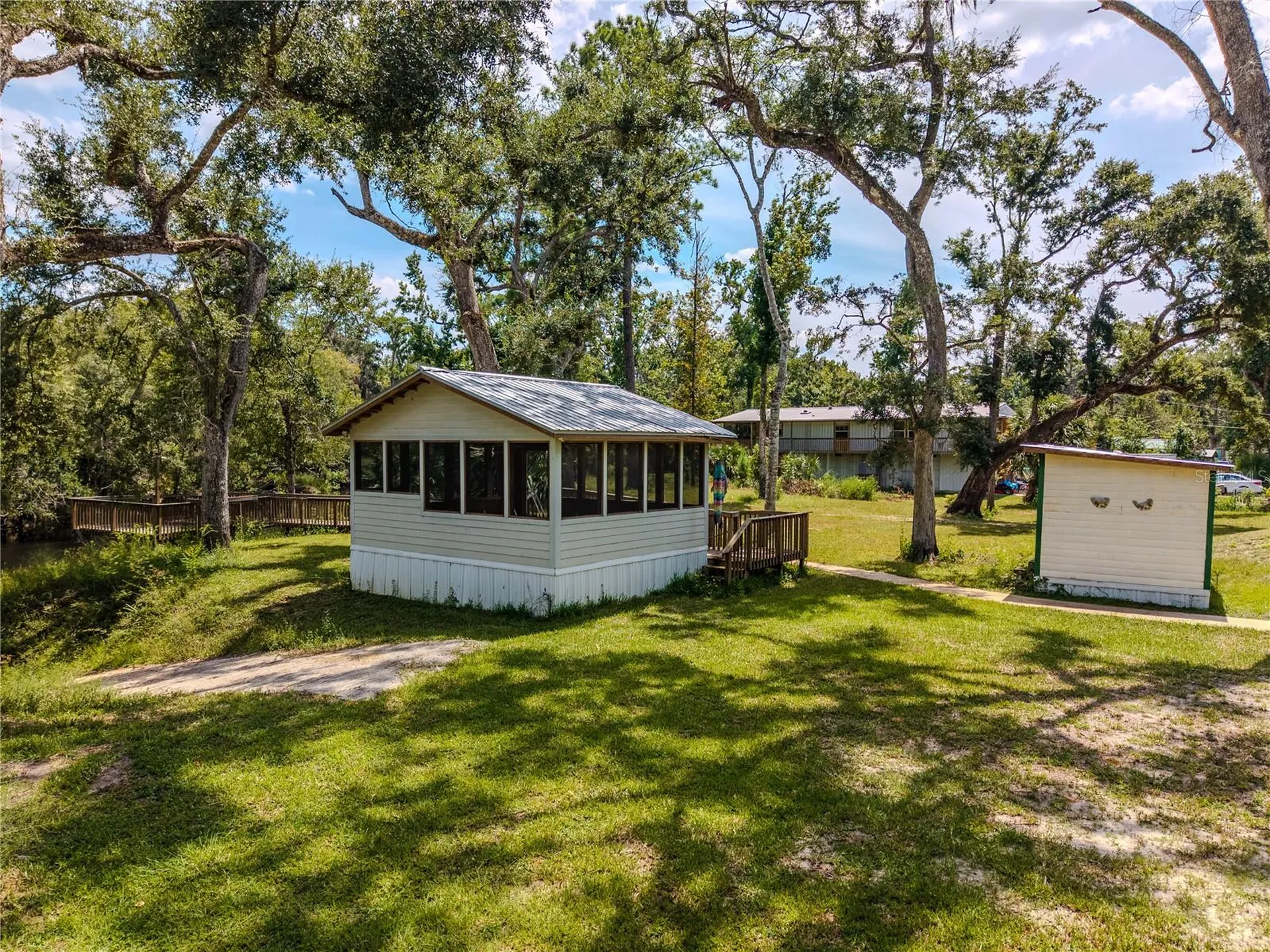 2008 River Road NE Steinhatchee FL 32359